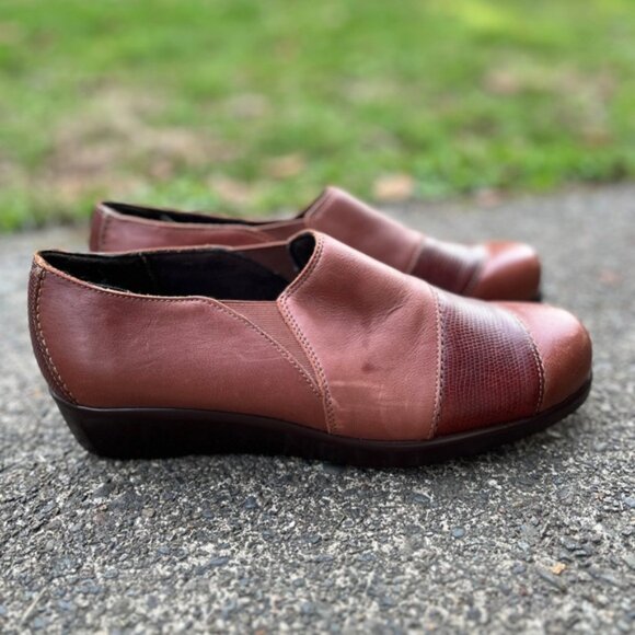 SAS Womens Slip On Auburn/ Lizard Loafers Sz 9.5 - Picture 4 of 10